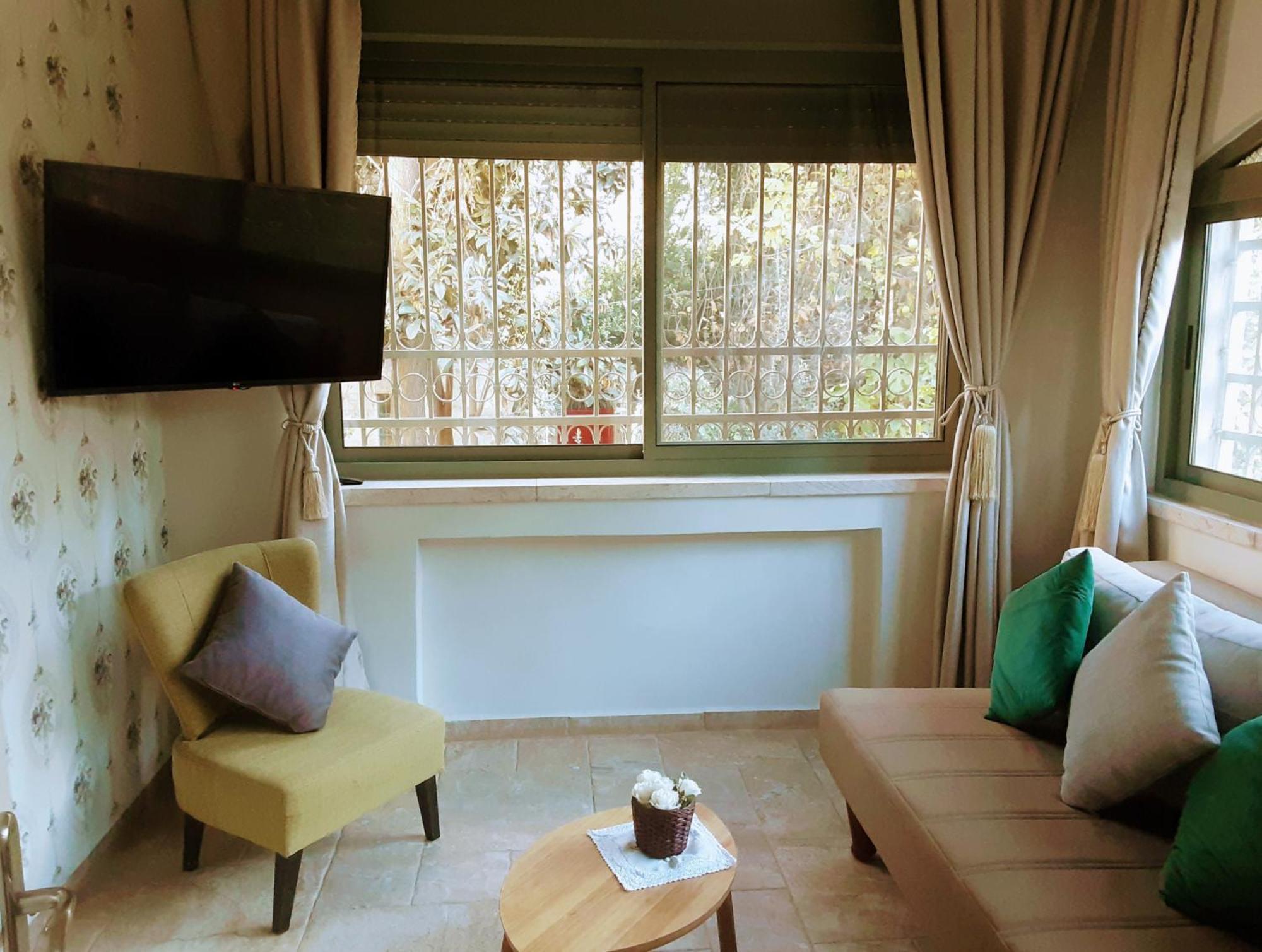 Sholi Crown Hotel Jeruzalem Buitenkant foto